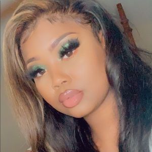 Meet your Posher, Cornetta